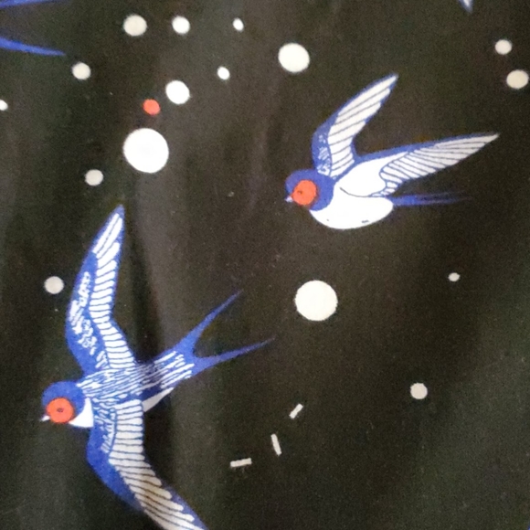 TALL & CURVY LEGGINGS - Picture 2 of 3